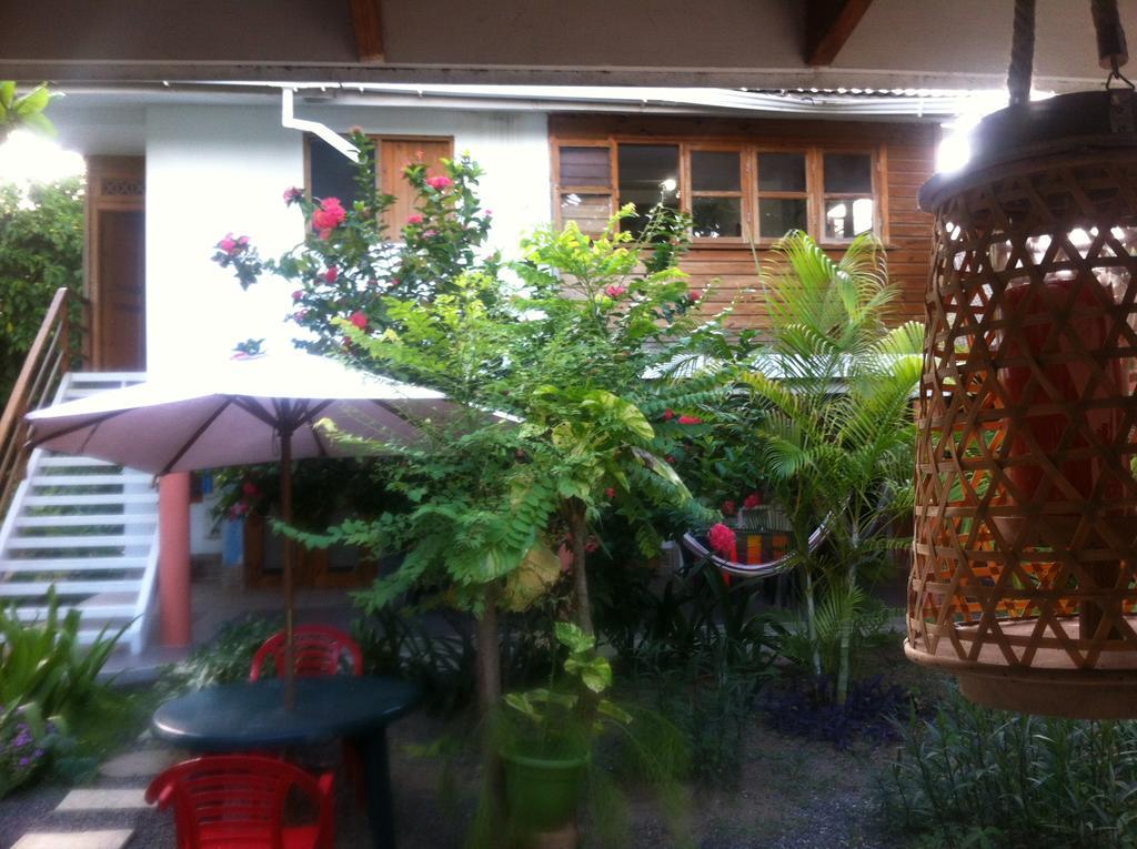 Hostal Casaluna San Andres Luaran gambar